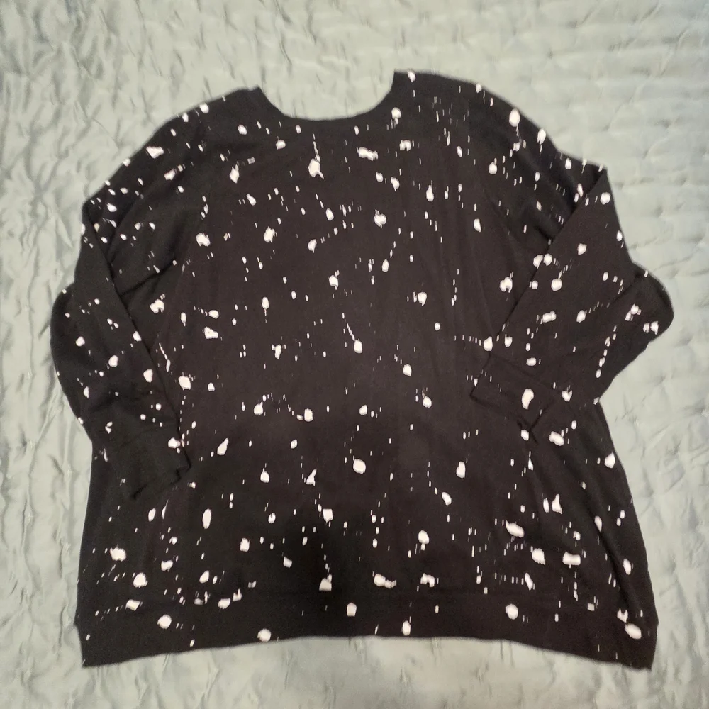 Torrid 6x KISS Band Splatter Fleece Sweatshirt- Gene Simmons - Picture 7 of 9